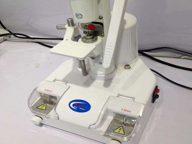 鏡片鉆孔機(jī)怎么用？具體流程分享！
